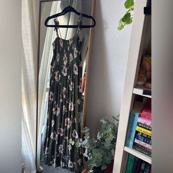 Stitch Fix Nine Britton Green Floral Maxi Tie Strap Smocked Dress - Picture 6 of 6